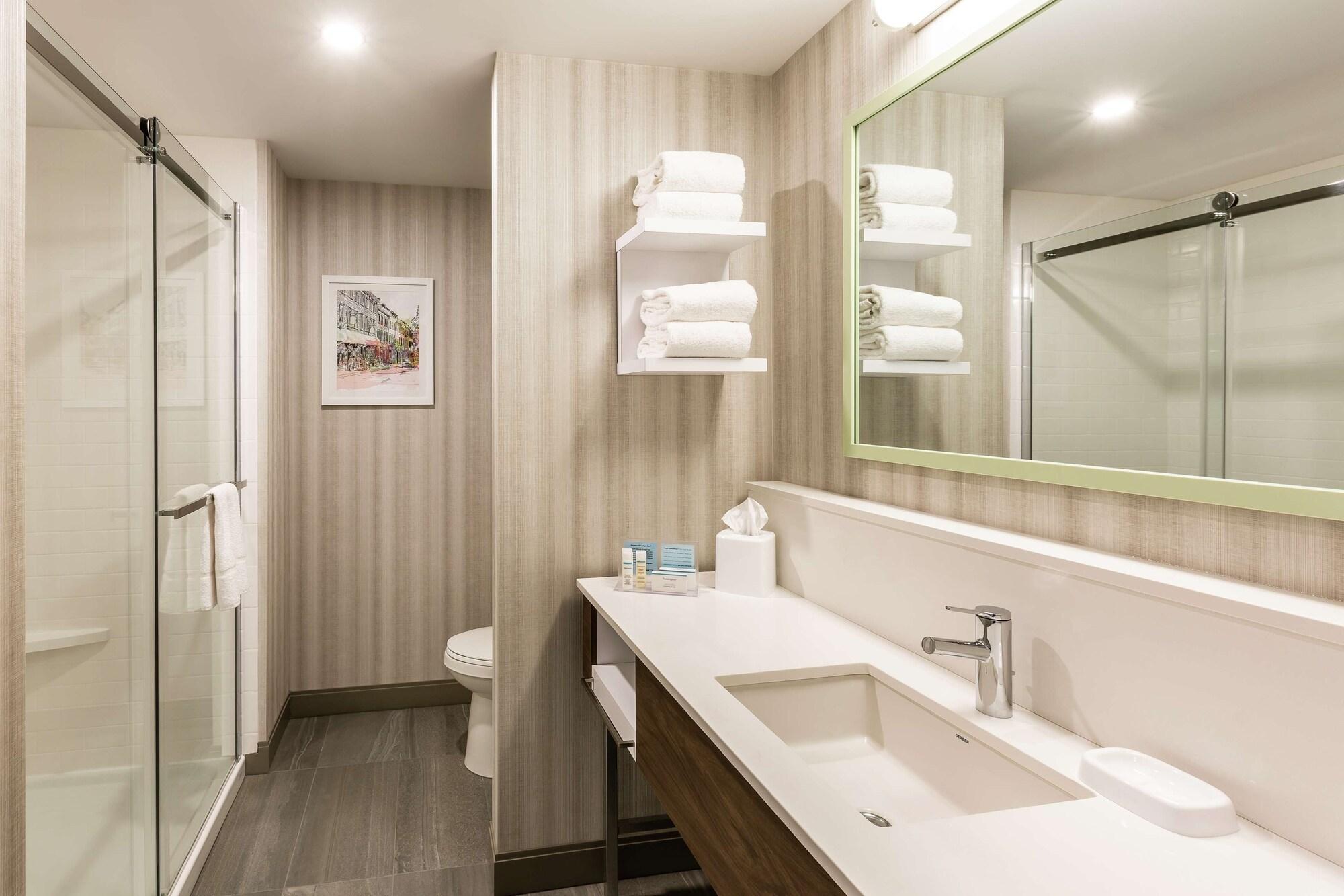 Hampton Inn & Suites By Hilton Quebec - Beauport Экстерьер фото