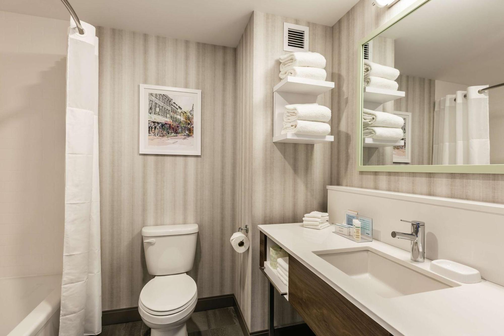 Hampton Inn & Suites By Hilton Quebec - Beauport Экстерьер фото
