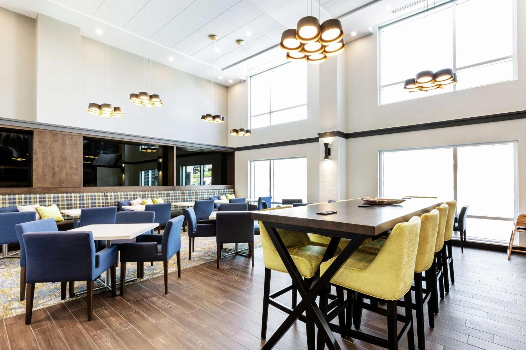 Hampton Inn & Suites By Hilton Quebec - Beauport Экстерьер фото